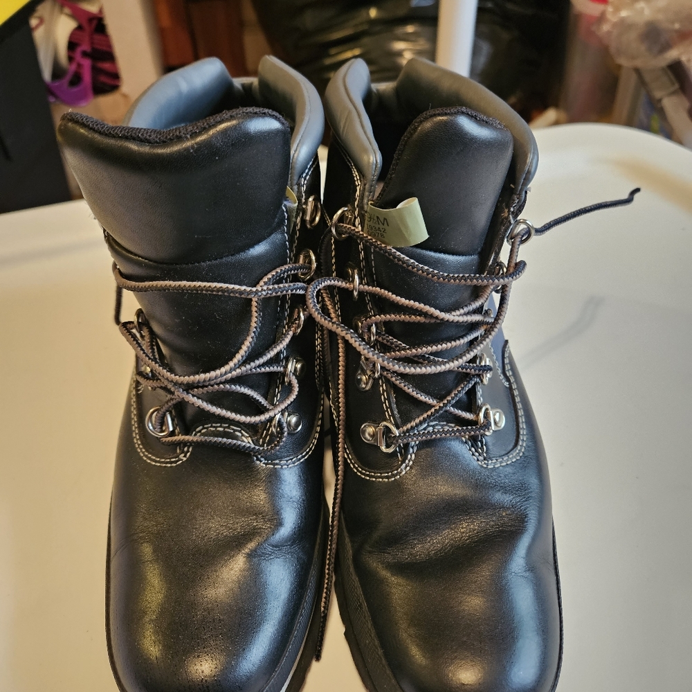 Women's boots